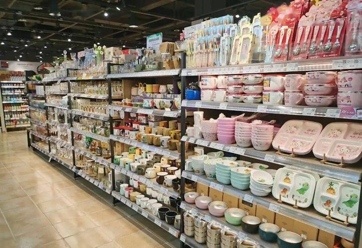 貨架上的生活美學(xué) 胖東來日用百貨陳列的匠心密碼